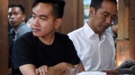 Gibran Rakabuming Raka dan Presiden Jokowi. (Dok. Setneg.go.id)