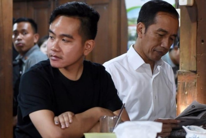 Gibran Rakabuming Raka dan Presiden Jokowi. (Dok. Setneg.go.id)