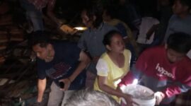 Berdasarkan informasi terkini, 1 warga meninggal dunia dan 1 lainnya luka ringan di Kabupaten Bantul. Sedangkan di Kabupaten Tegal, Provinsi Jateng, 1 warganya luka ringan.