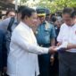 Menteri Pertahanan Prabowo Subianto mendampingi Presiden Joko Widodo (Jokowi) blusukan ke Pasar Grogolan, Pekalongan. (Dok. Tim Media Prabowo Subianto)