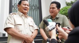 Calon presiden Prabowo Subianto melakukan kunjungan ke kediaman Menteri BUMN Erick Thohir. (Dok. Tim Media Prabowo Subianto)