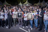 Samurai Paint Sets ASEAN, ASIA Records With Largest Automotive Aerosol Spraying Event by successfully respraying 30 cars in just 3 days.